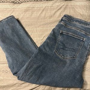American eagle mom jeans